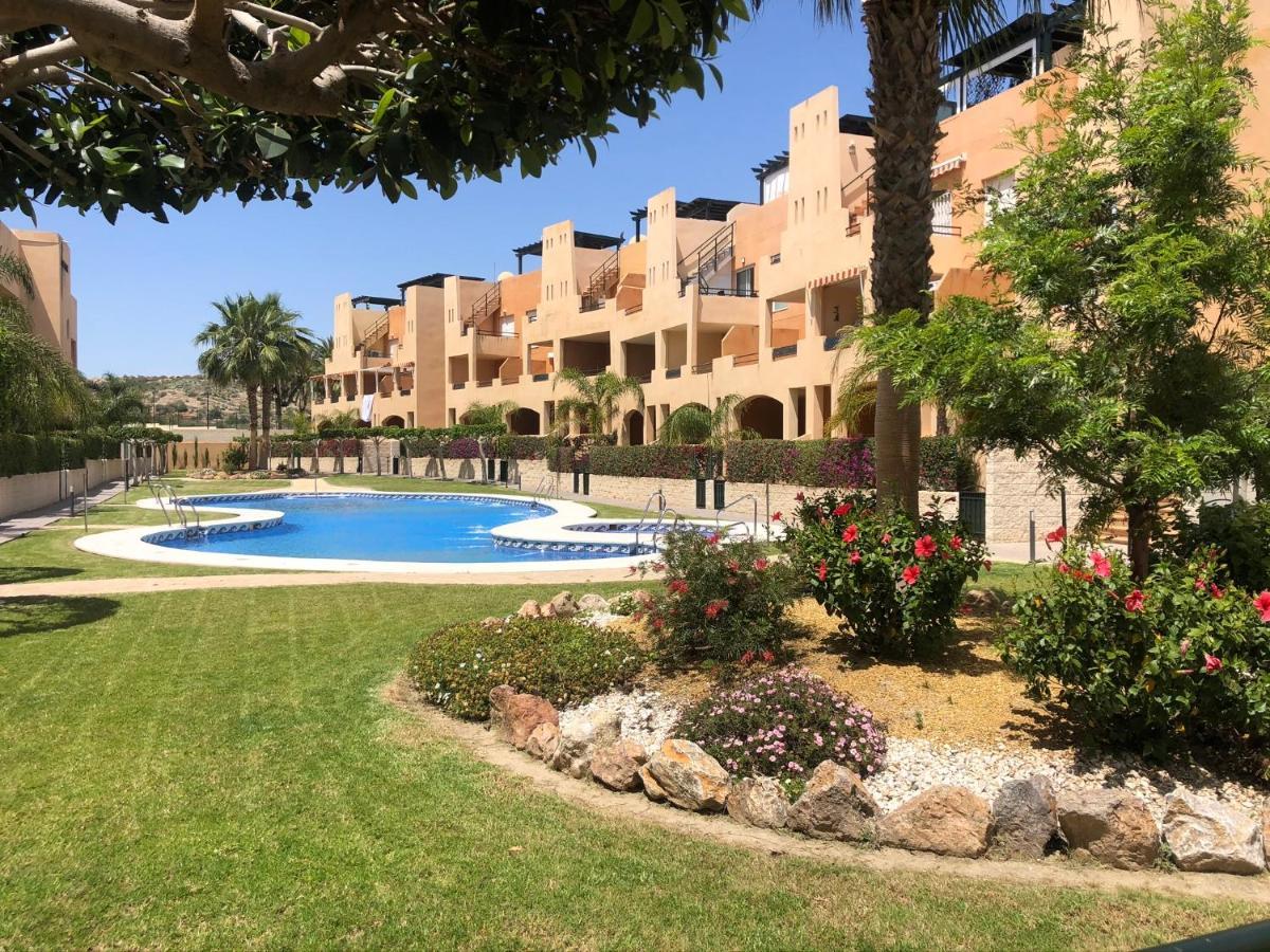 Atico Con Piscina Privada A 100M Del Mar Apartment Vera Ngoại thất bức ảnh